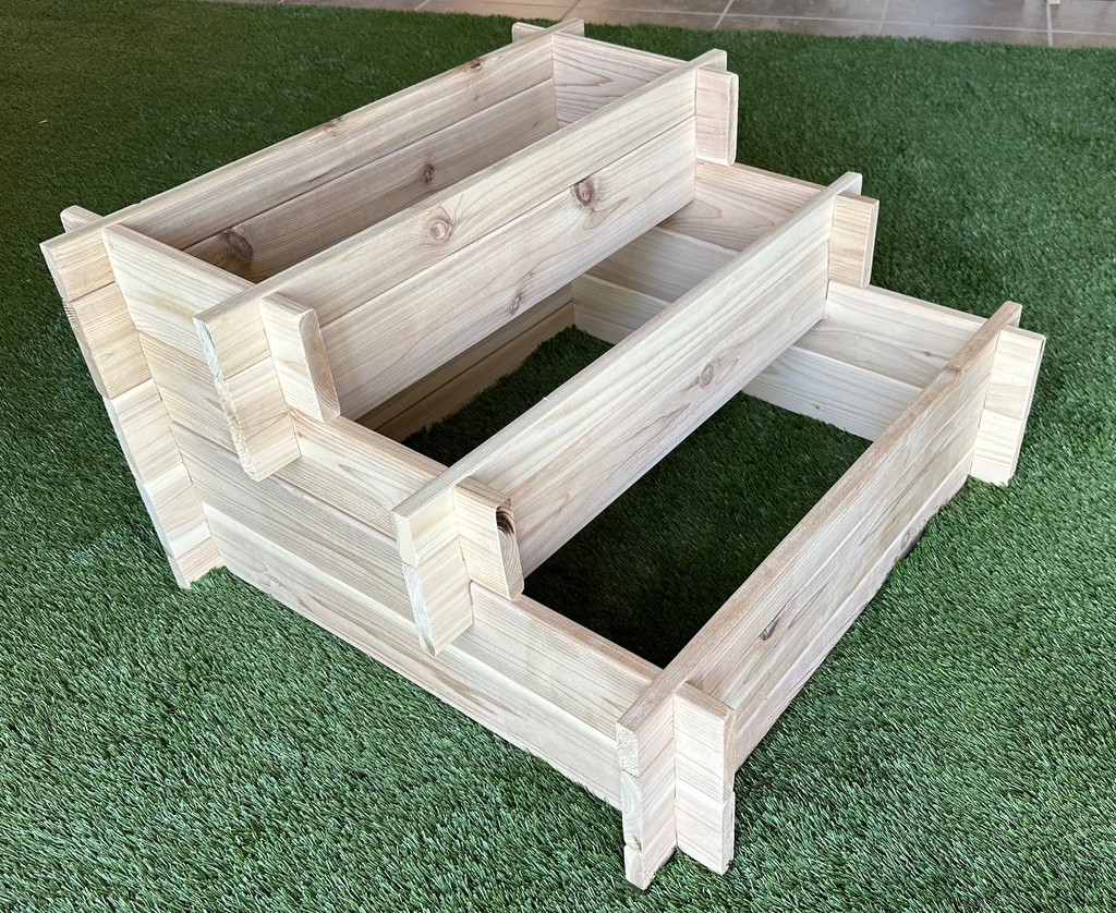 [CED3T24] 3 Tier Planter Kit 24in
