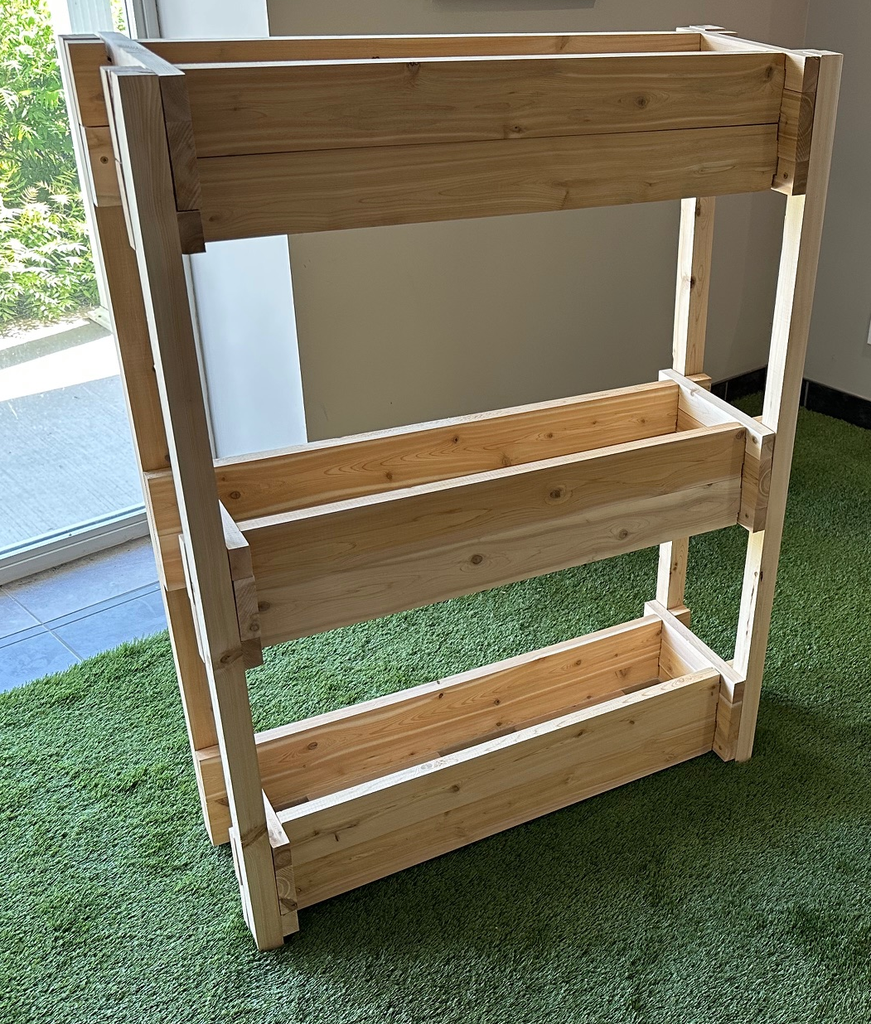 [CED1X3X3L48] 3 Level balcony planter