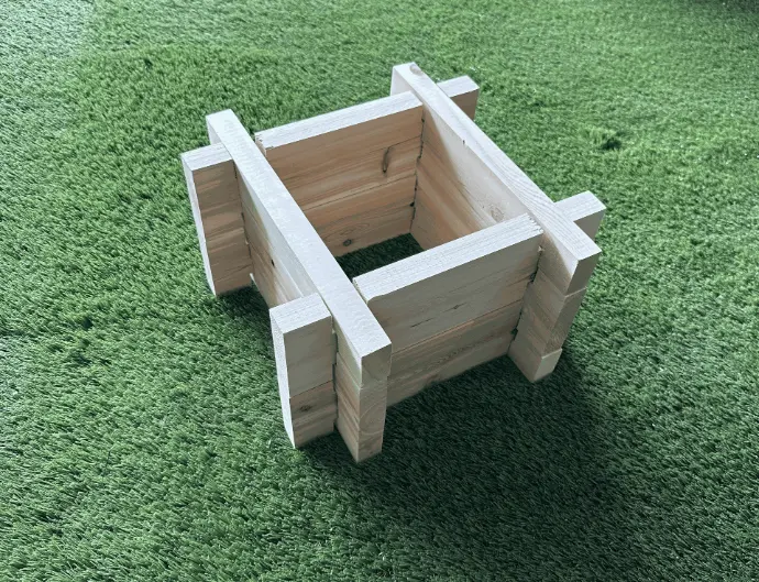 Planter Cedar Kits WITH Bottom